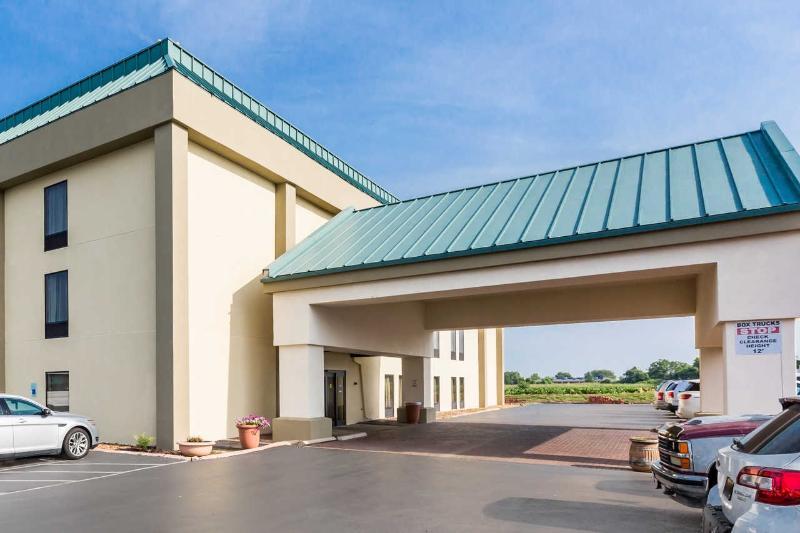 Quality Inn O'Fallon Il - St Louis Exterior photo